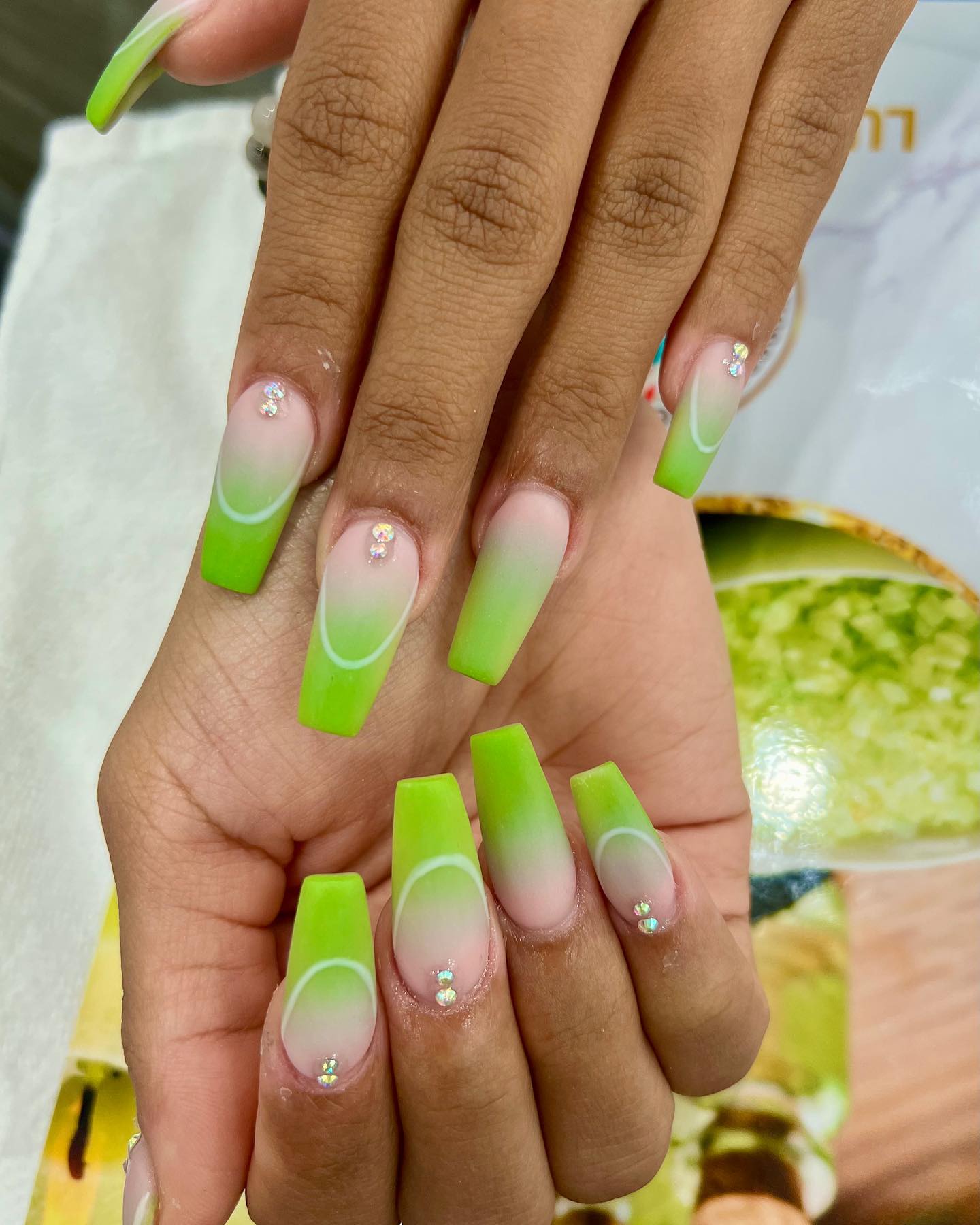 spring luxe nails & spa Eastgate Square